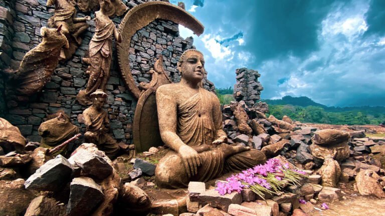 Discovering Kadadora Viharaya