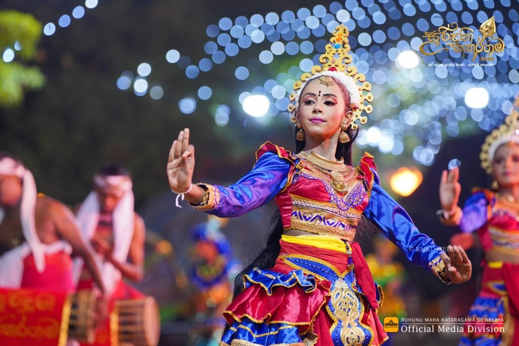 katharagama-perahara-dance